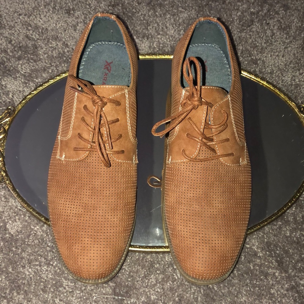 Men’s Suede Oxford Size 9.5